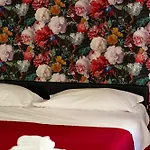 Lush Escape - Hottube And Sauna باري