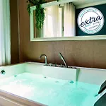 شقة Lush Escape - Hottube And Sauna باري