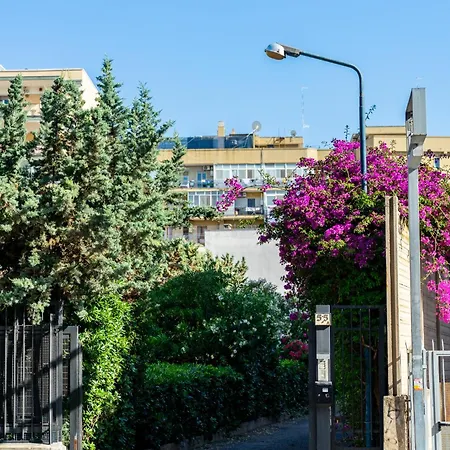 Lush Escape - Hottube And Sauna Apartment Bari