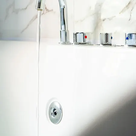 Lush Escape - Hottube And Sauna Apartamento *