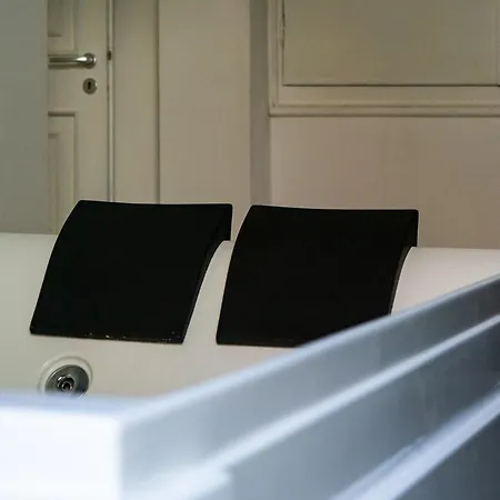 Lush Escape - Hottube And Sauna Apartamento Bari