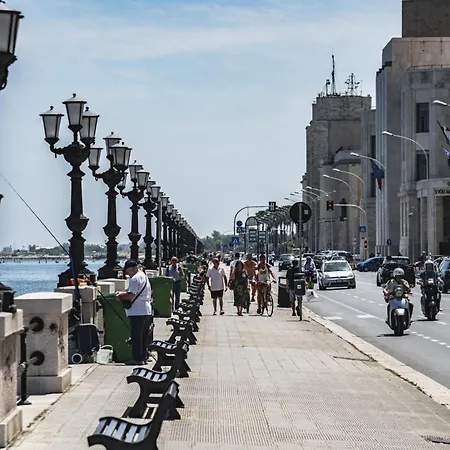 Lush Escape - Hottube And Sauna * Μπάρι