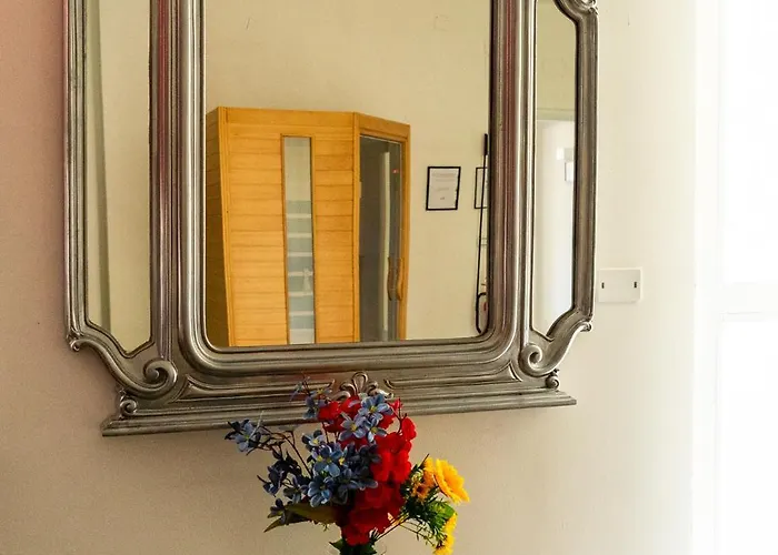 דירה Lush Escape - Hottube And Sauna *