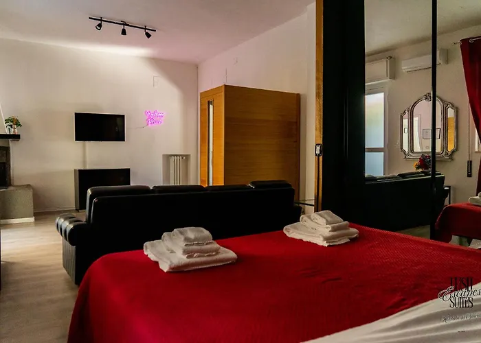 דירה Lush Escape - Hottube And Sauna *