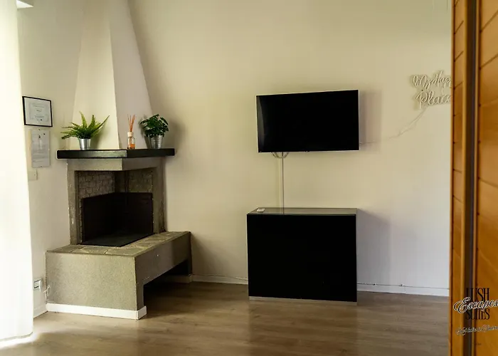 Lush Escape - Hottube And Sauna דירה *