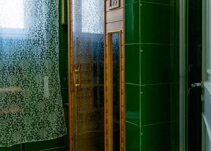 דירה Lush Escape - Hottube And Sauna